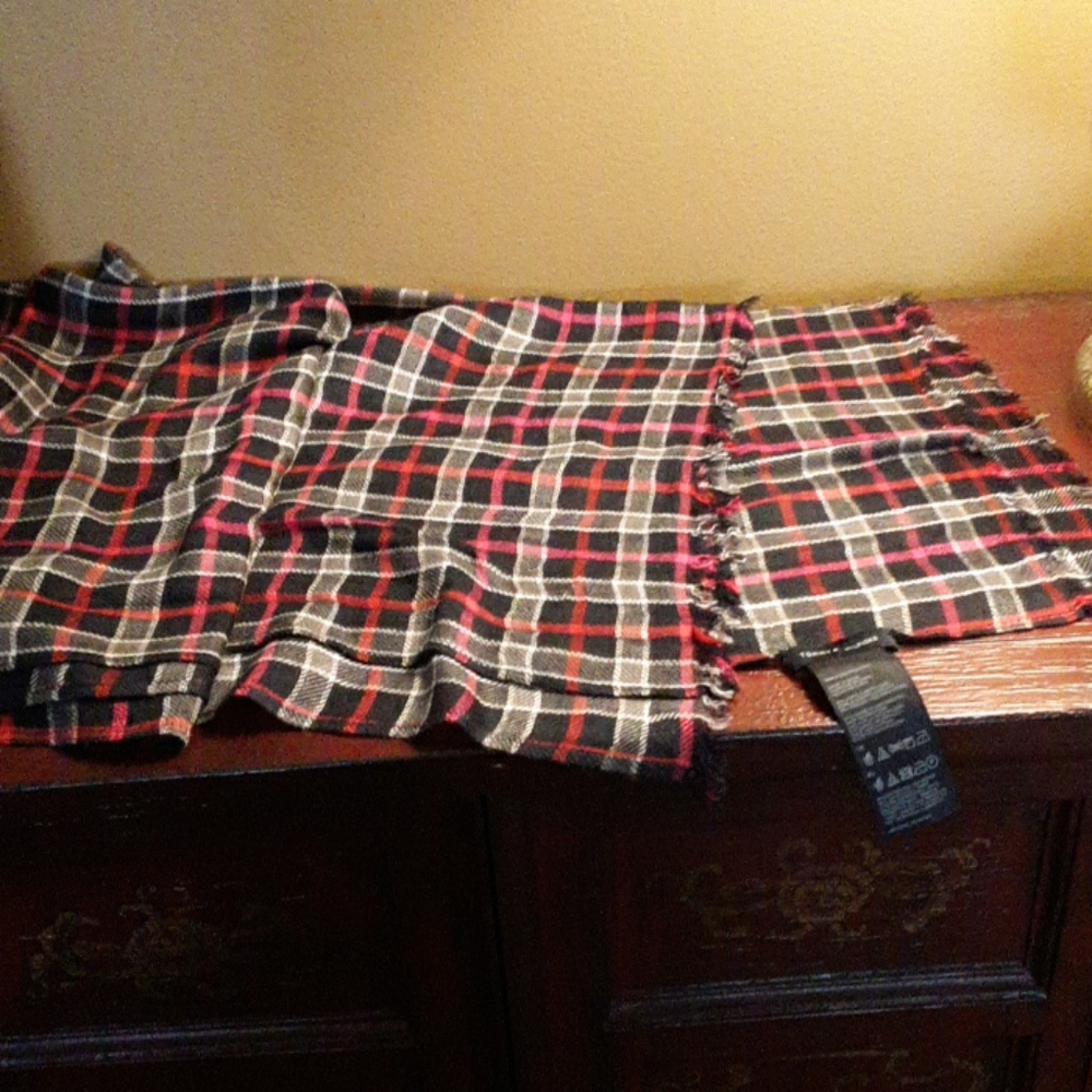 TOMMY HILFIGER SCARF